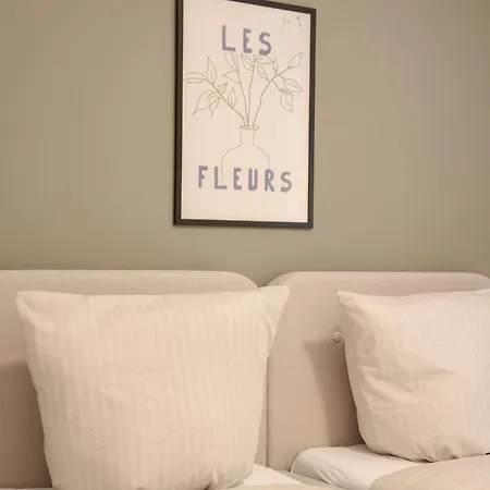 Hamburger Am Flughafen Hamburg